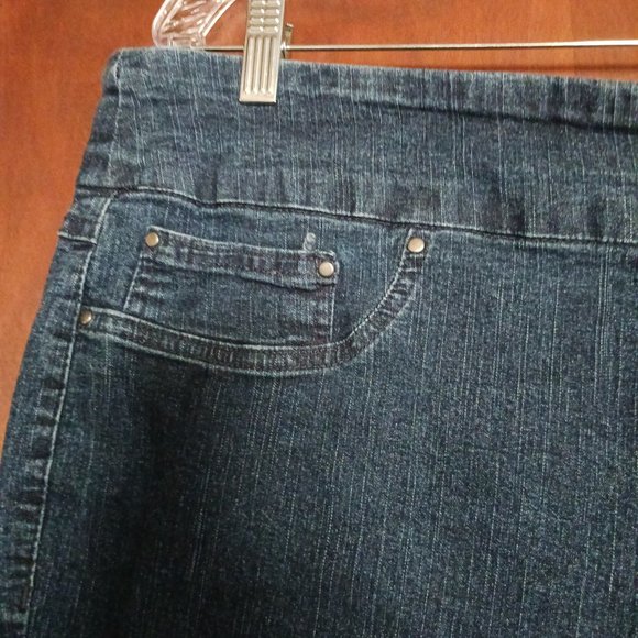 Size 24 Ruby Rd. Pull on jeans. Stretchy. - Picture 3 of 3